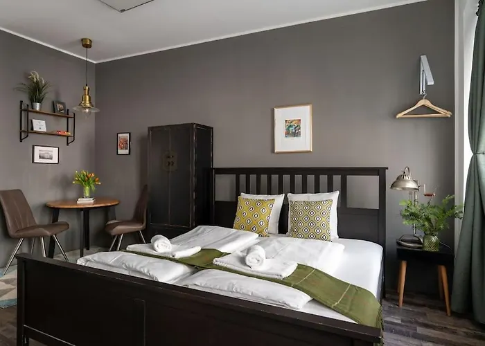 Sleek By Center By Hm Apartment