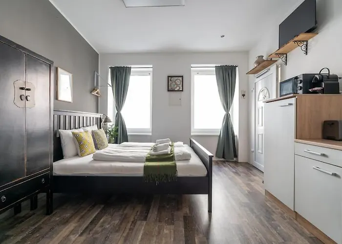 Sleek By Center By Hm Apartment *